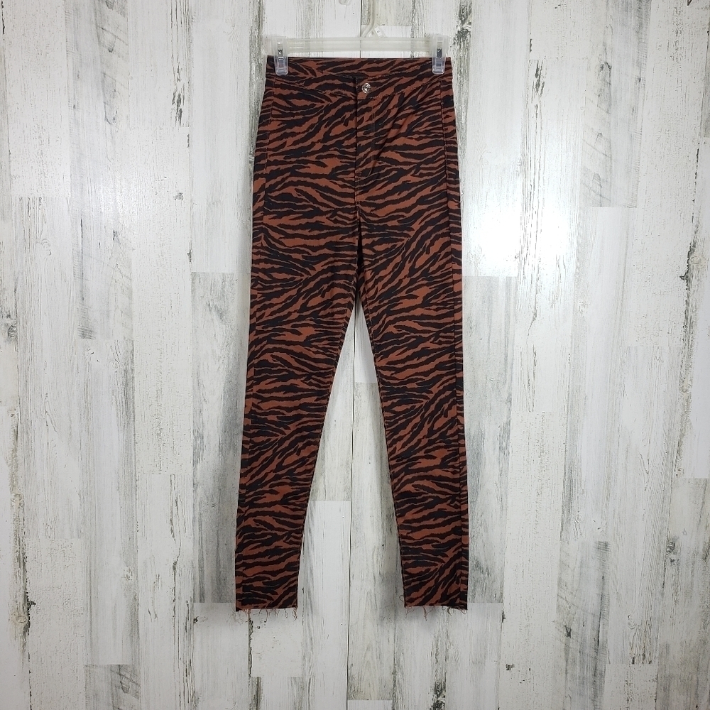 Divided by H&M animal print jeggings size 2